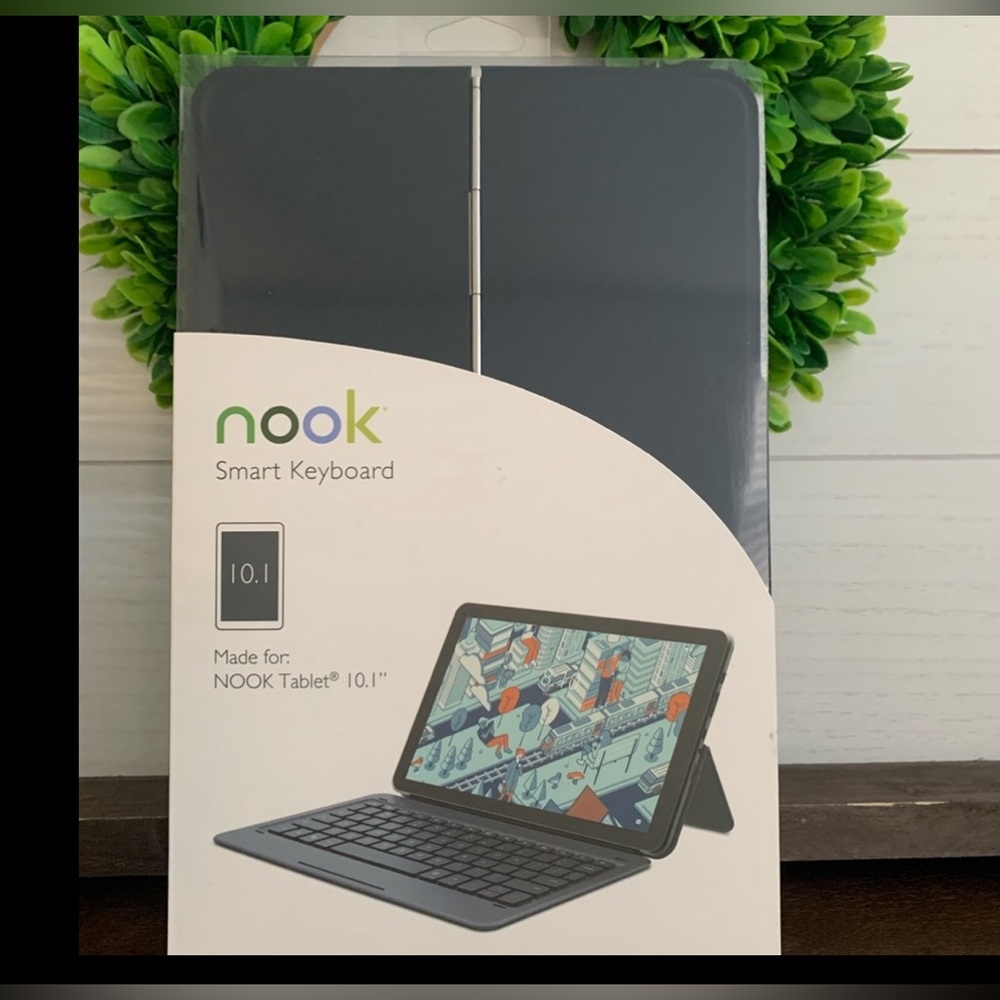 Nook 10.1 Smart Keyboard (navy blue) 
New in package